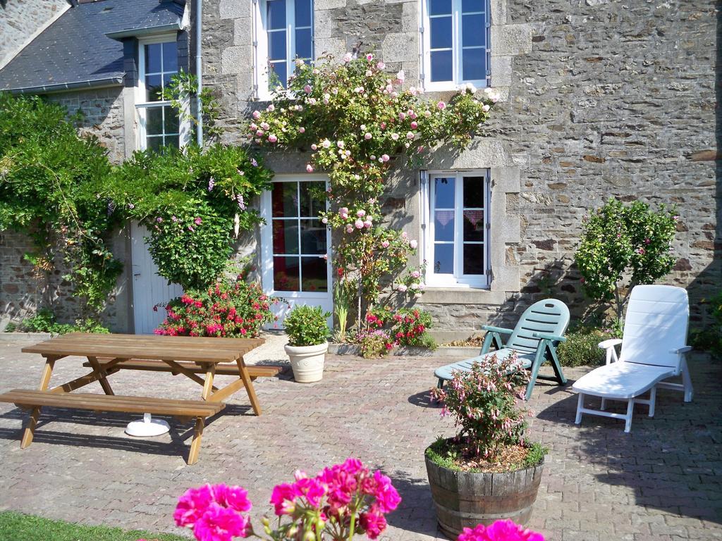 Gite De La Caminais Pleurtuit Rom bilde